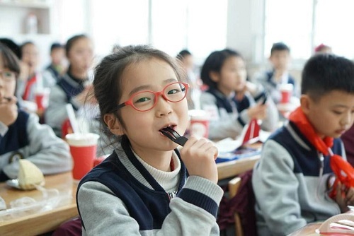 Cô bé lớp 5 nổi tiếng với bài luận tìm ra ý nghĩa cuộc sống