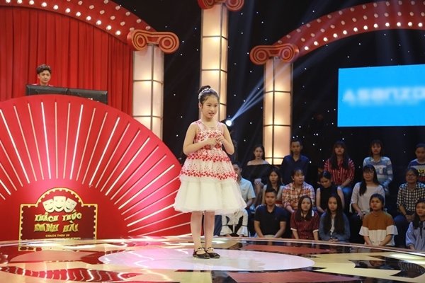 Thách thức danh hài tập 3: Giám khảo chết đứng vì bị bé 10 tuổi lừa