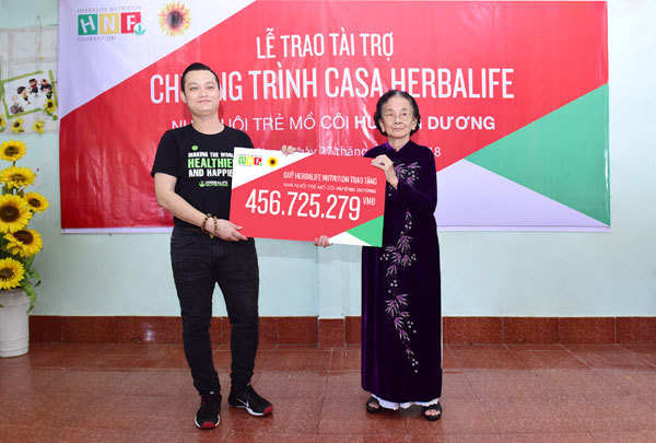 Casa Herbalife 5 năm liền mang bữa ăn dinh dưỡng đến Hậu Giang