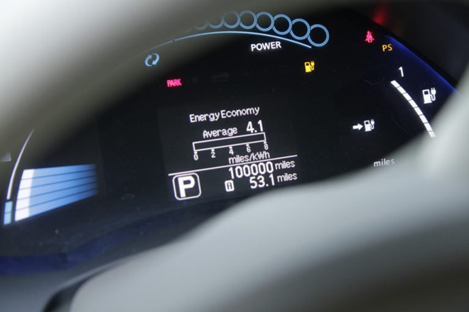 Tua ngược công-tơ mét 350.000 km, chủ đại lý xe Mỹ đối mặt án tù