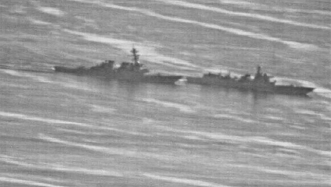 Tiết lộ cuộc chạm trán nguy hiểm của tàu chiến Mỹ, Trung ở Biển Đông