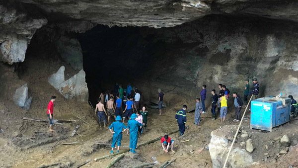 Sập mỏ vàng ở Hòa Bình: 2 phu vàng gần như hết hy vọng sống