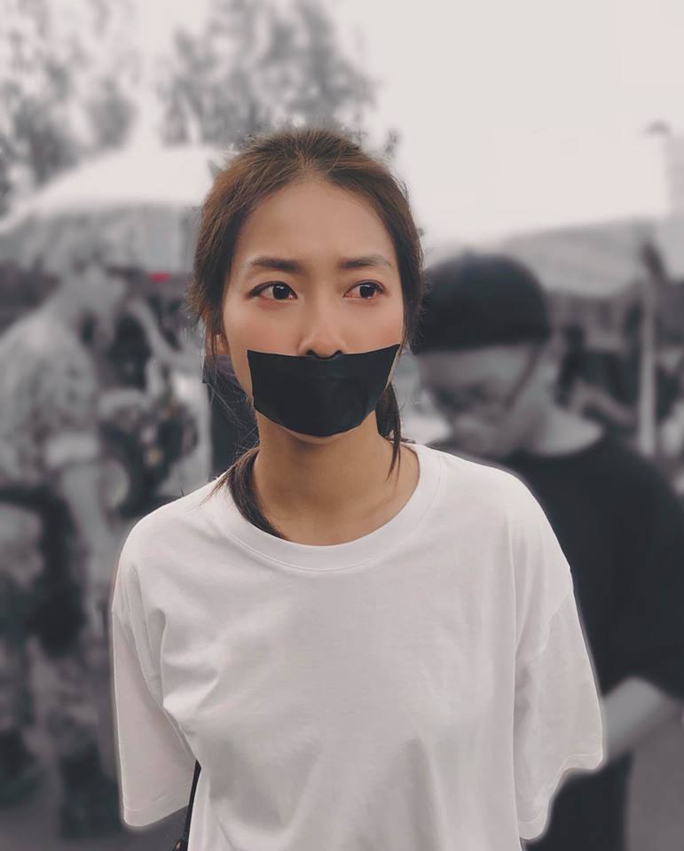 Sao Việt hôm nay 7/11: Erik lộ cằm lạ khi livestream với fan