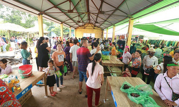 Quảng Ninh: Phục dựng Chợ phiên vùng cao Hà Lâu