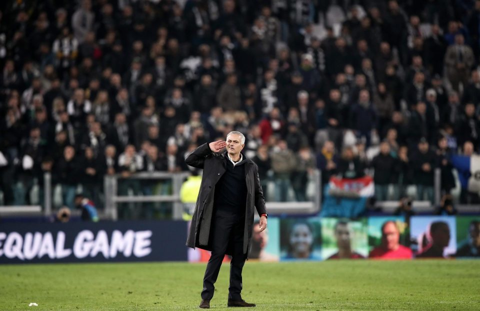 Mourinho ngạo nghễ ăn mừng chế giễu CĐV Juventus