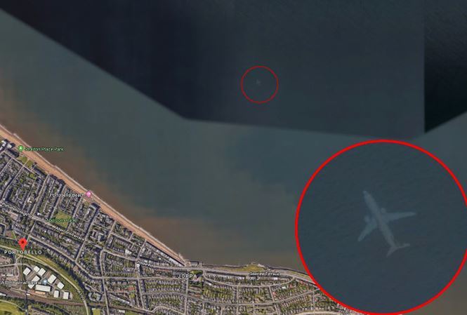 Google Earth phát hiện máy bay chìm dưới biển?