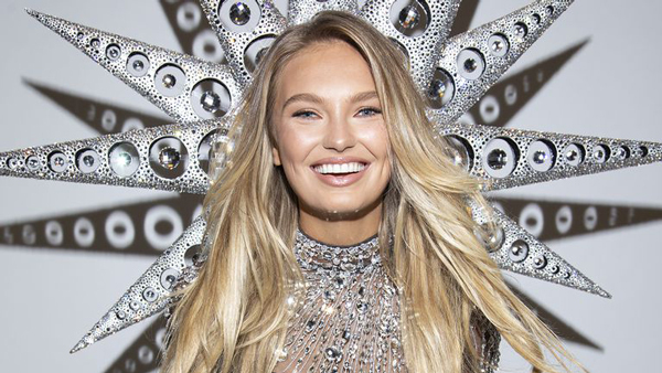 Victoria's Secret hé lộ đôi cánh thiên thần nặng 9kg