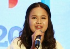 MC khiếm thị đầu tiên của VTV: “Người ta bảo bố mẹ chuẩn bị tiền vì chẳng ai nuôi tôi cả”