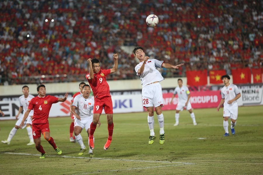 Báo Hàn Quốc: Việt Nam áp đảo, thành công bước đi đầu AFF Cup 2018