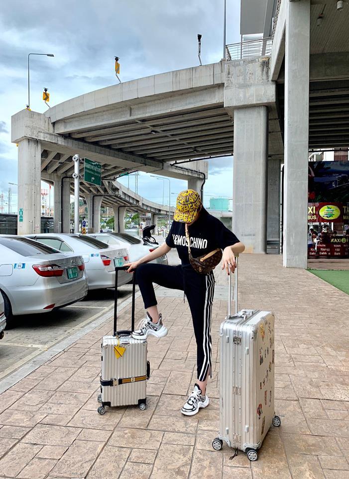 Sao Việt ngày 9/11: Ưng Hoàng Phúc hé lộ thiệp cưới đẹp ngỡ ngàng với Kim Cương