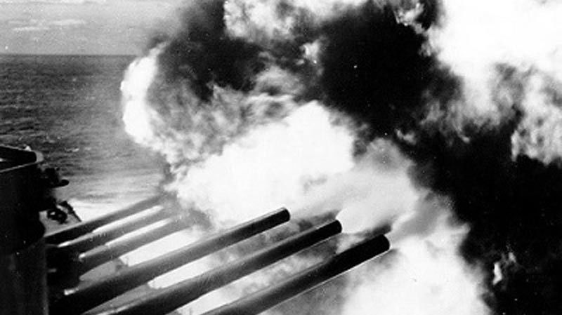 Ngày này năm xưa: Mỹ-Nhật dội 'mưa bom bão đạn' vào nhau