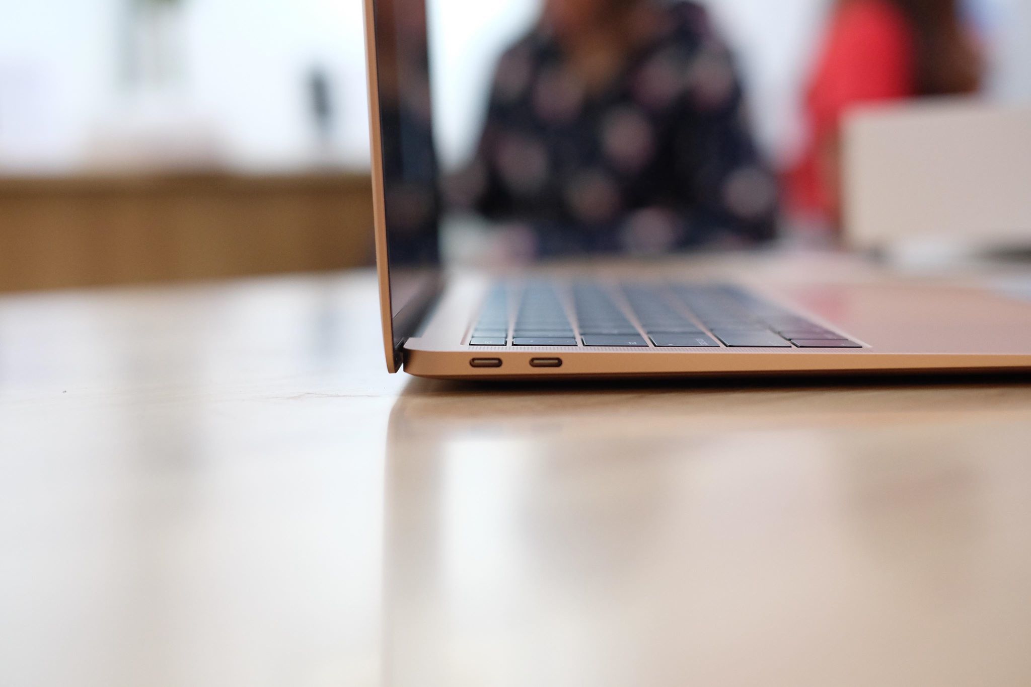 MacBook Air 2018 màn Retina về Việt Nam: Máy đẹp, giá chát