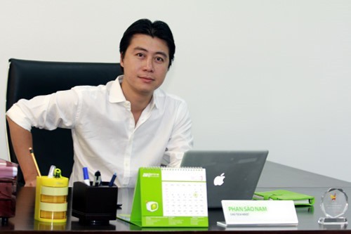 Chiếc ví cũ mèm được vợ tặng của ông trùm Phan Sào Nam
