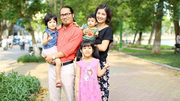 Vượng Râu: Tôi đùa vợ nhà nhiều âm khí vì sinh con một bề