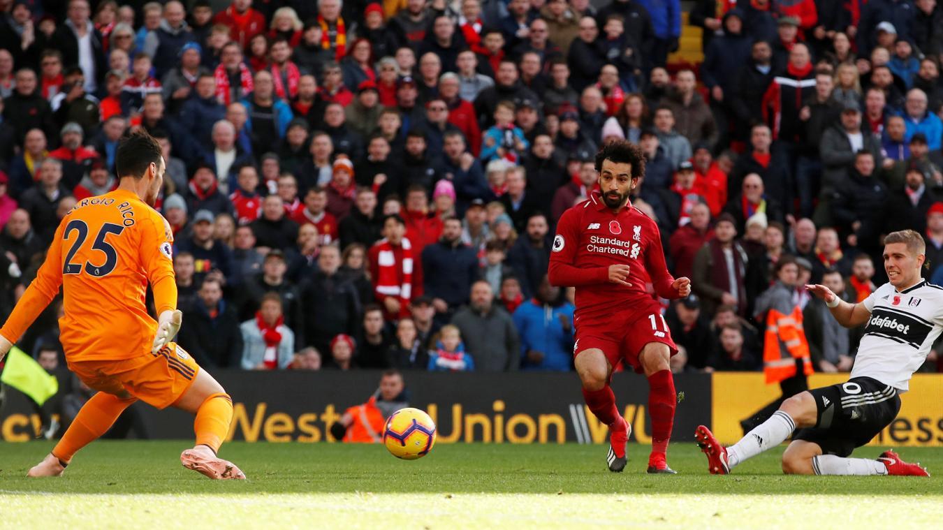 Salah ghi tuyệt phẩm, Liverpool tạm chiếm ngôi đầu