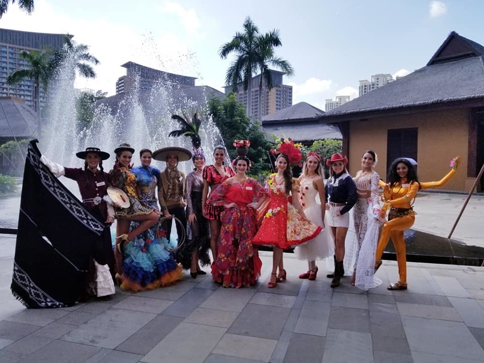 Tiểu Vy mang điệu múa chầu văn đến Hoa hậu Thế giới 2018