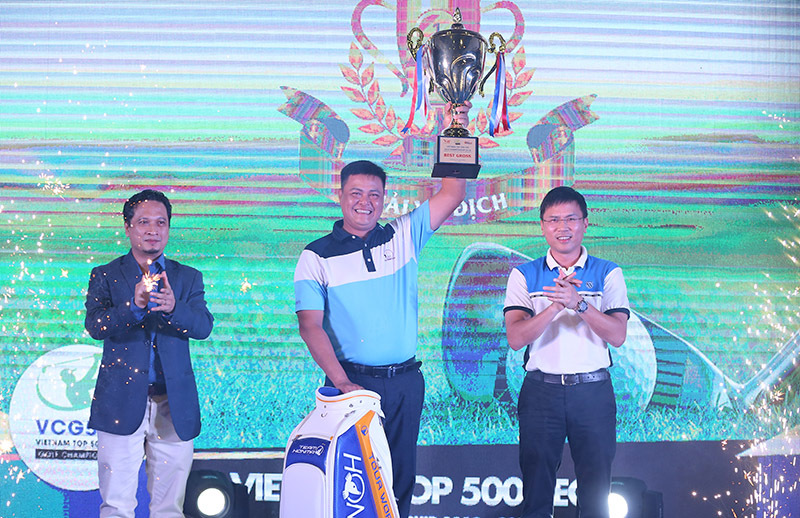 Golfer Trần Quang vô địch giải  VCG500 2018-2019