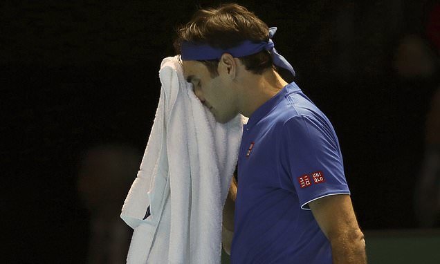Federer thua Nishikori trận ra quân ATP Finals 2018