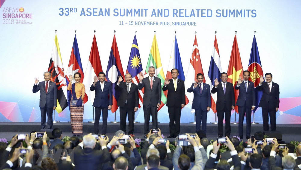 Thủ tướng cùng các nhà lãnh đạo dự khai mạc hội nghị Cấp cao ASEAN 33