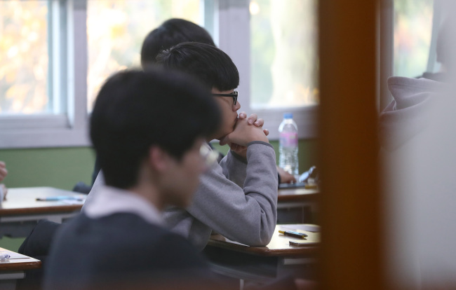 Hàng không Hàn Quốc tạm dừng hoạt động trong ngày thi đại học hôm nay