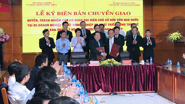 Năm 'ông lớn' rời siêu Bộ về với siêu Ủy ban