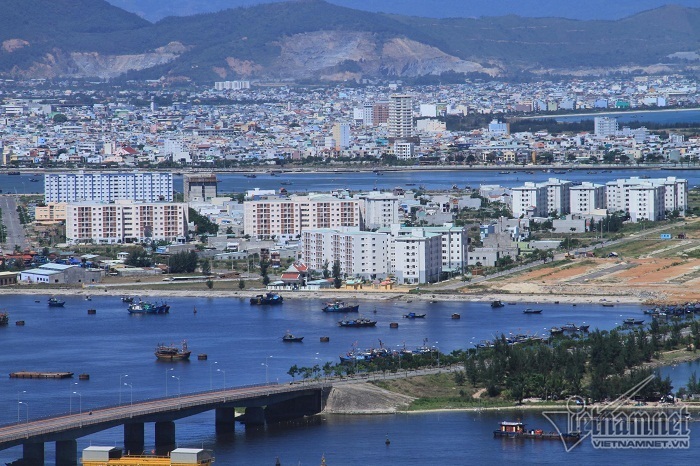 Đà Nẵng: Cán bộ có 2 lô đất vẫn 'xí' phần thuê chung cư nhà nước
