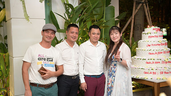 Xuân Bắc, Tự Long thích thú với không gian Ngon garden