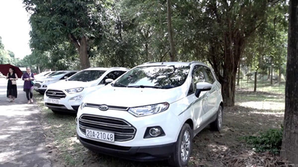 Ford EcoSport - chiếc mini SUV kết nối các gia đình Việt