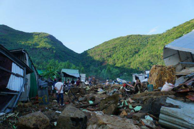 Nha Trang: Nam giảng viên sư phạm cùng 2 con bị vùi chết thảm