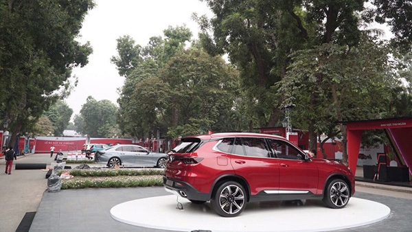 Hé lộ 4 mẫu xe VinFast trước giờ G
