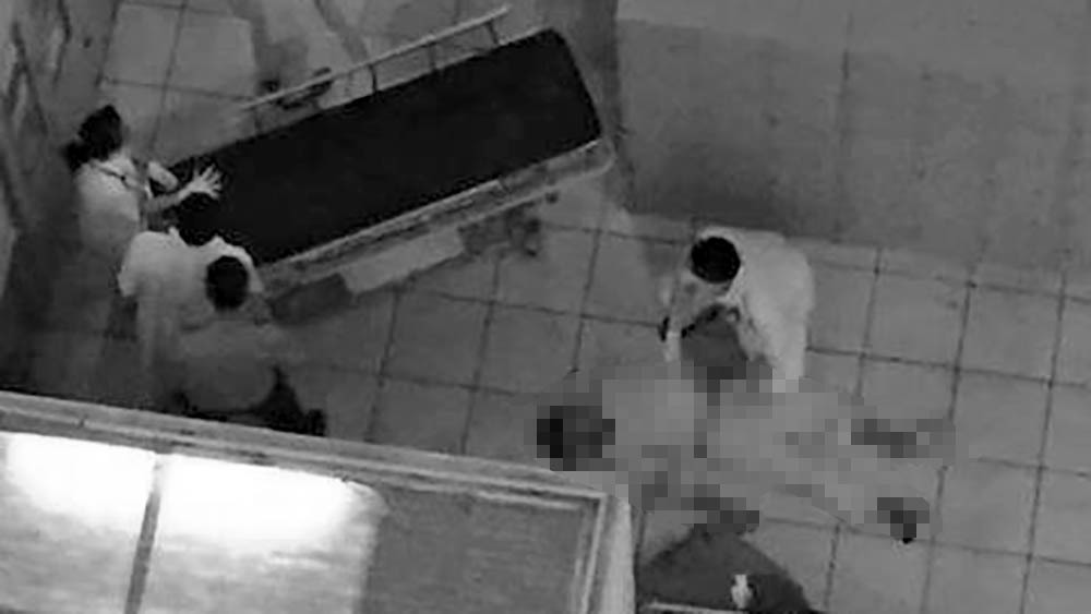 Nam bệnh nhân tử vong khi rơi từ tầng 3 BV Bạch Mai