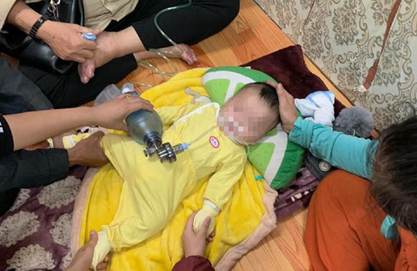 Parents tell me about the 4-month-old child in Hanoi to die from a # 39; falling asleep