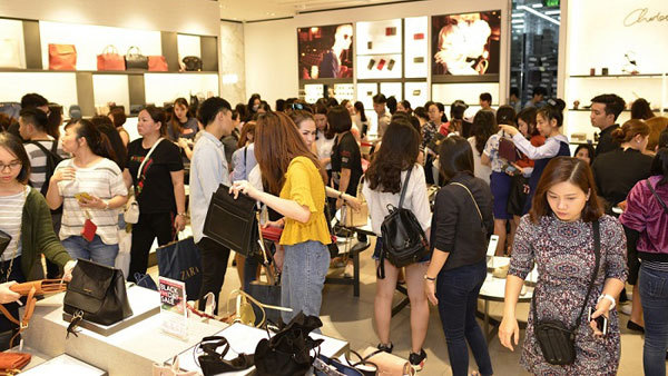 ‘Mê cung ưu đãi’ ở 2.500 gian hàng Vincom Black Friday 2018
