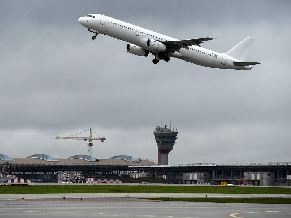 Máy bay đâm chết hành khách ở sân bay Moscow