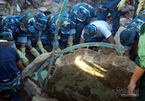 Nha Trang sạt lở: Thi thể thứ 20 kẹt cứng dưới tảng đá lớn