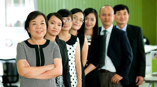 Người phụ nữ bỏ việc nhà nước dựng 'đế chế' riêng, giàu gấp đôi bầu Đức