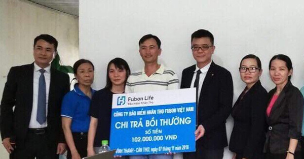Mắc ung thư, khách hàng Fubon VN nhận 200% tiền bảo hiểm