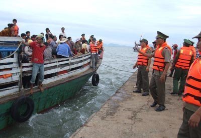 Bão số 9 xộc thẳng vào Sài Gòn, huyện Cần Giờ sẵn sàng di dân