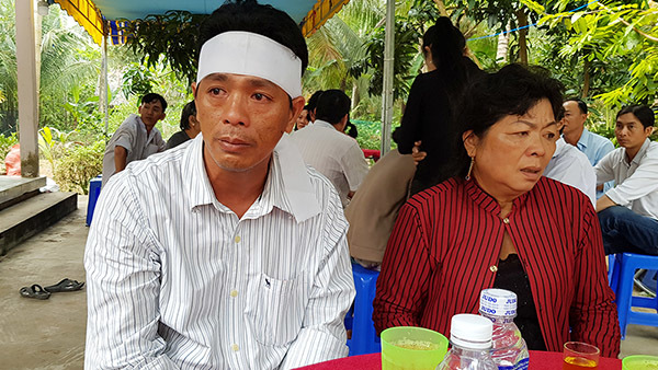 Vụ cháy xe bồn: Chồng đau đớn nhận ra thi thể vợ nhờ chiếc răng giả