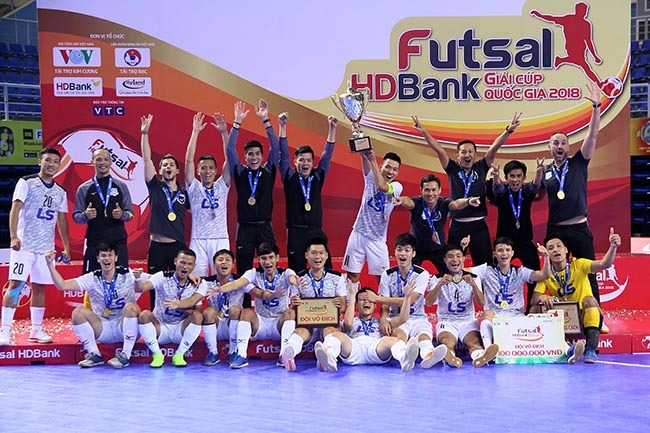 Thái Sơn Nam lập hat-trick vô địch futsal HDBank Cúp Quốc gia