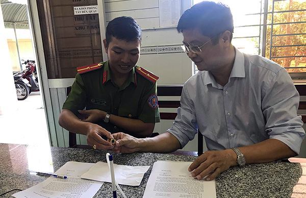 Phó chủ tịch Cần Thơ nhặt nhẫn vàng lúc tập thể dục, nộp cho công an