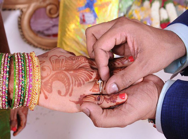 Tục lệ đám cưới kỳ lạ của Ấn Độ, du khách muốn tham dự phải trả phí