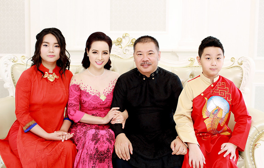 Mai Thu Huyền: 'Chồng là tình đầu và tình cuối của tôi'