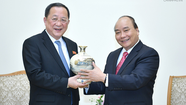 Thủ tướng tiếp Bộ trưởng Ngoại giao Triều Tiên