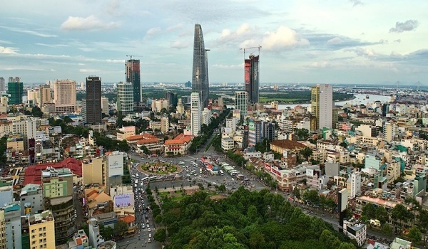 Thị trường có biến, đại gia địa ốc vừa mừng vừa lo