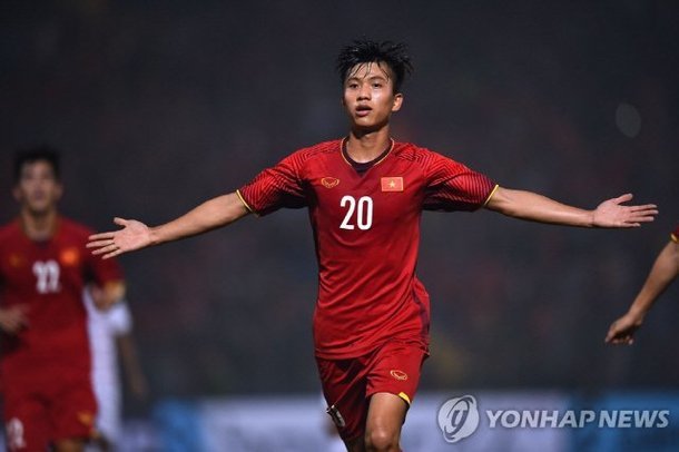 Báo Hàn Quốc ca vang chiến thắng tuyển Việt Nam trước Philippines