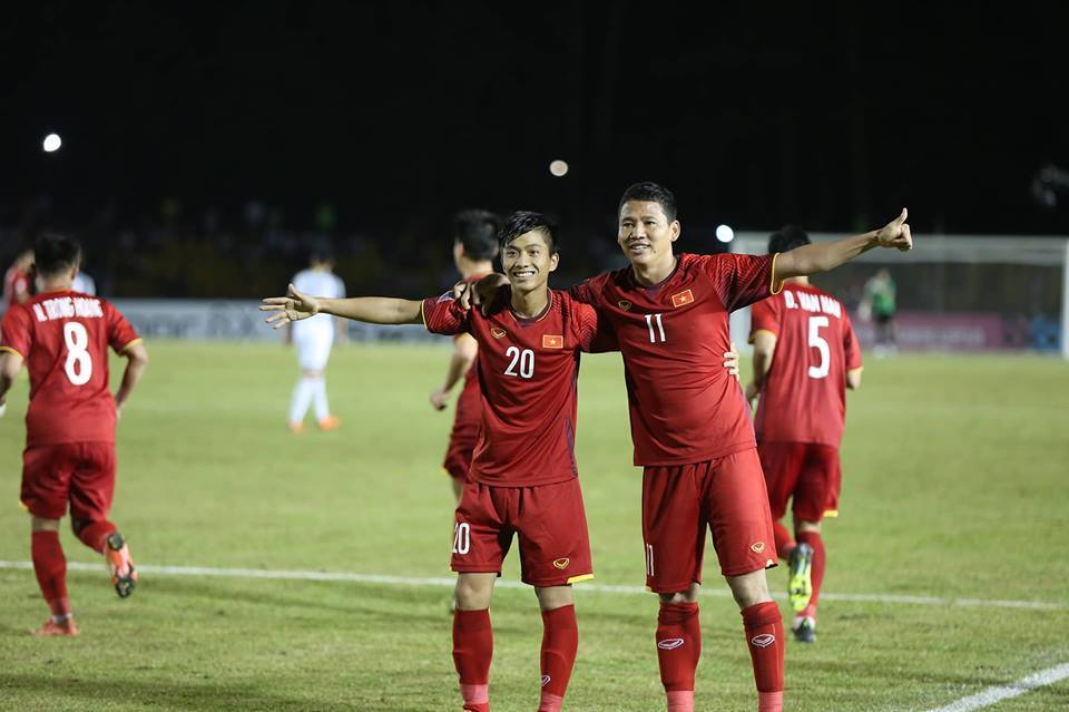 Phan Văn Đức: “Việt Nam sẽ vào chung kết AFF Cup”