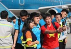 Tuyển Việt Nam về đến Hà Nội, chuẩn bị tái đấu Philippines