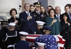 Hình ảnh lễ viếng Bush 'cha' trong điện Capitol