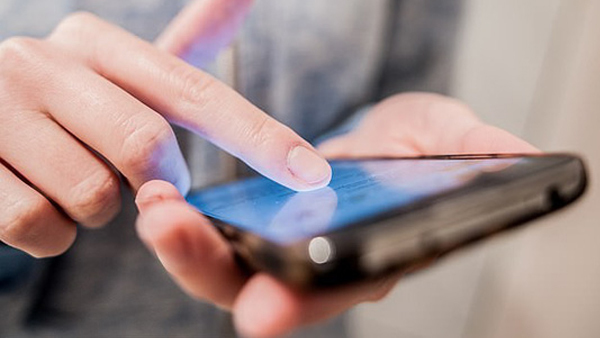 Loại ốp này khiến điện thoại của bạn bẩn gấp 17 lần… toa-lét